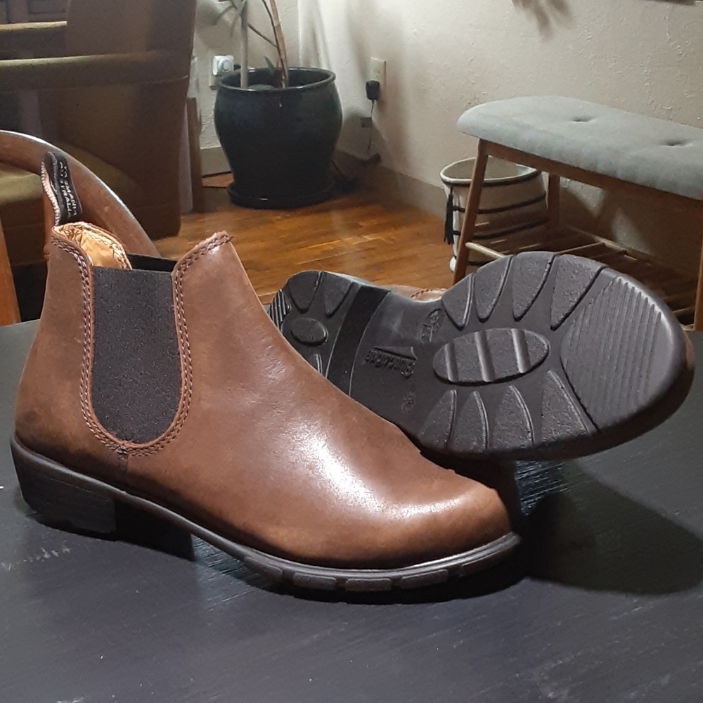 Blundstone Low Heel sz 7.5/uk 4.5